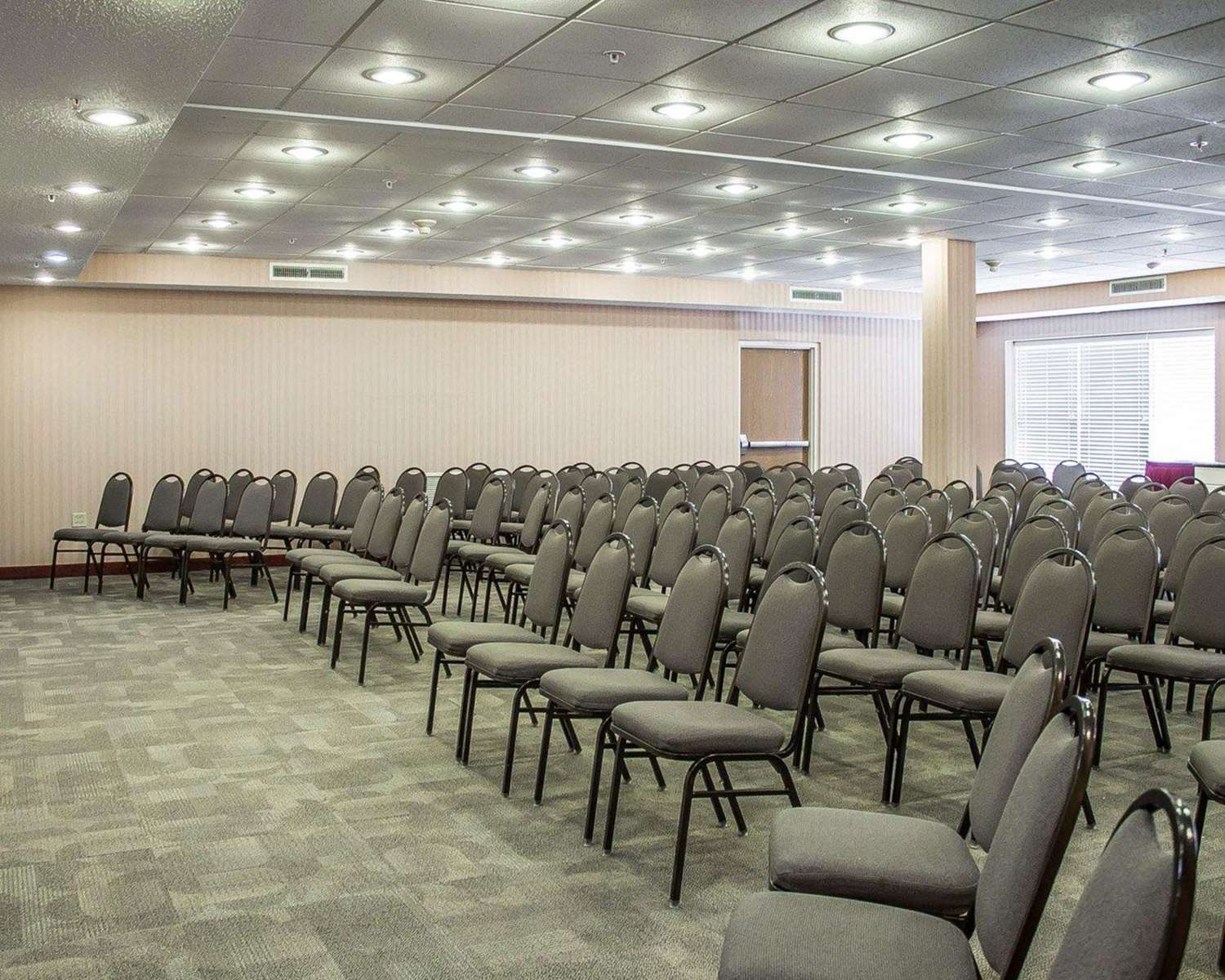 Quality Inn Suites Bellville Mansfield 20/27