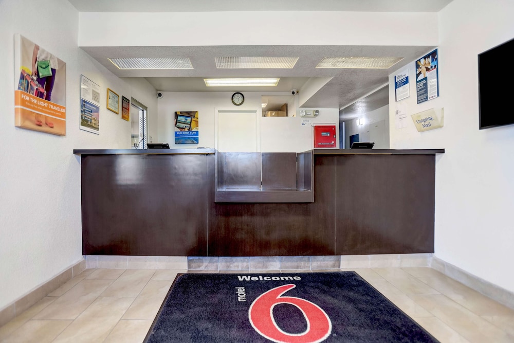 Motel6 Grants, NM 13/68