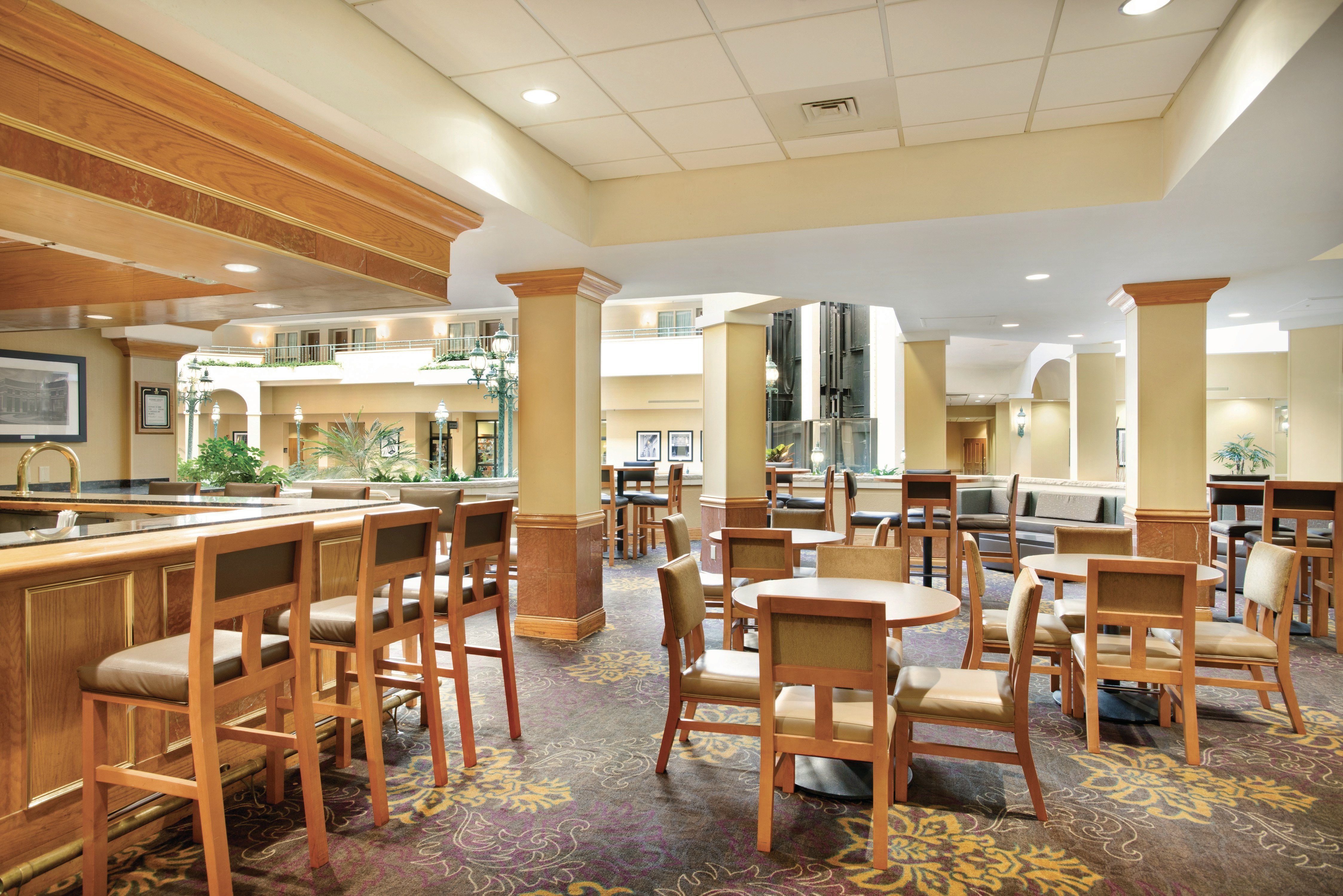 Embassy Suites by Hilton Greensboro Airport 27/52