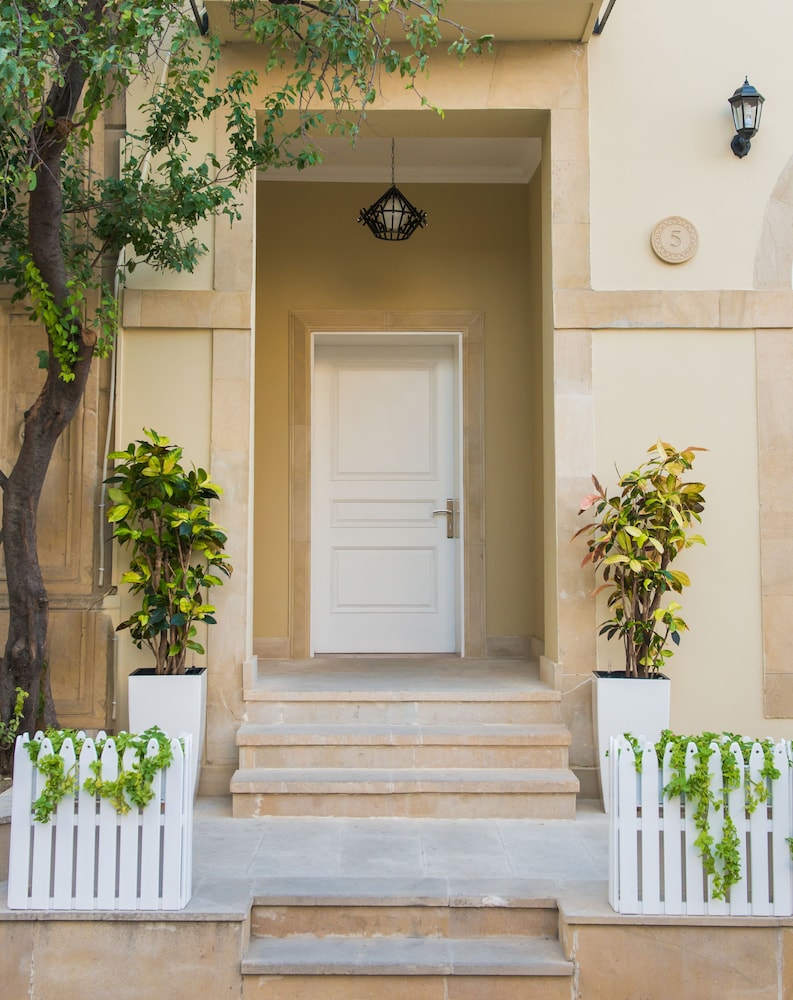 Two Seasons Boutique Hotel 5/50