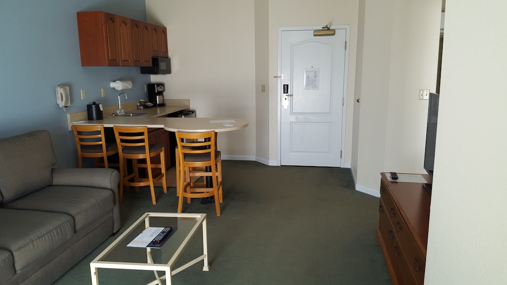 Hilton Vacation Club Varsity Club South Bend, IN 43/56