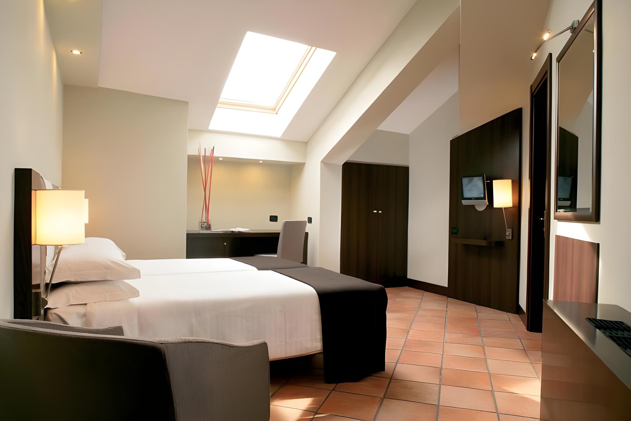 Room, Small, Attic