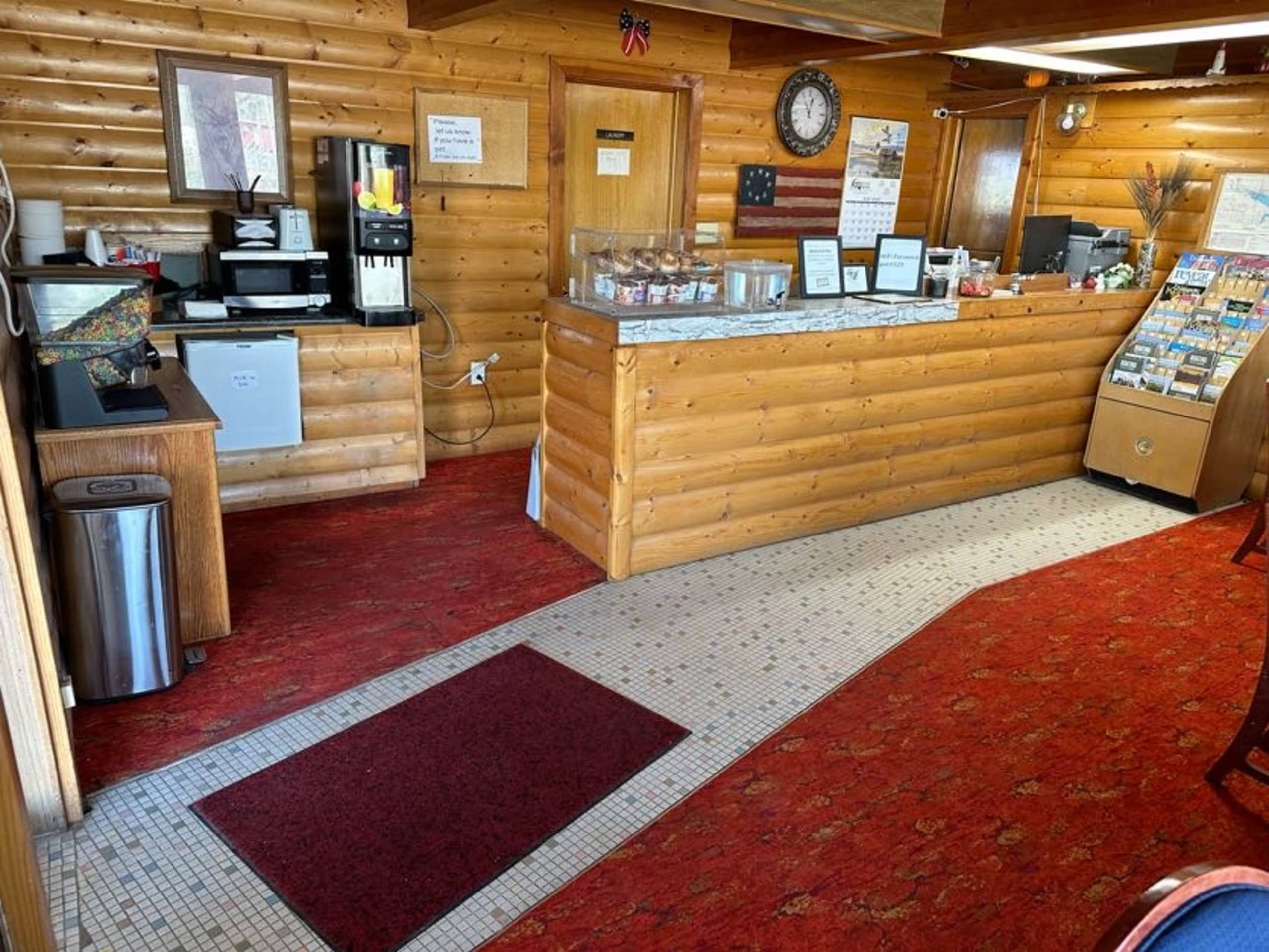 Love Hotels Western Holiday at Harlan Lake NE 4/51