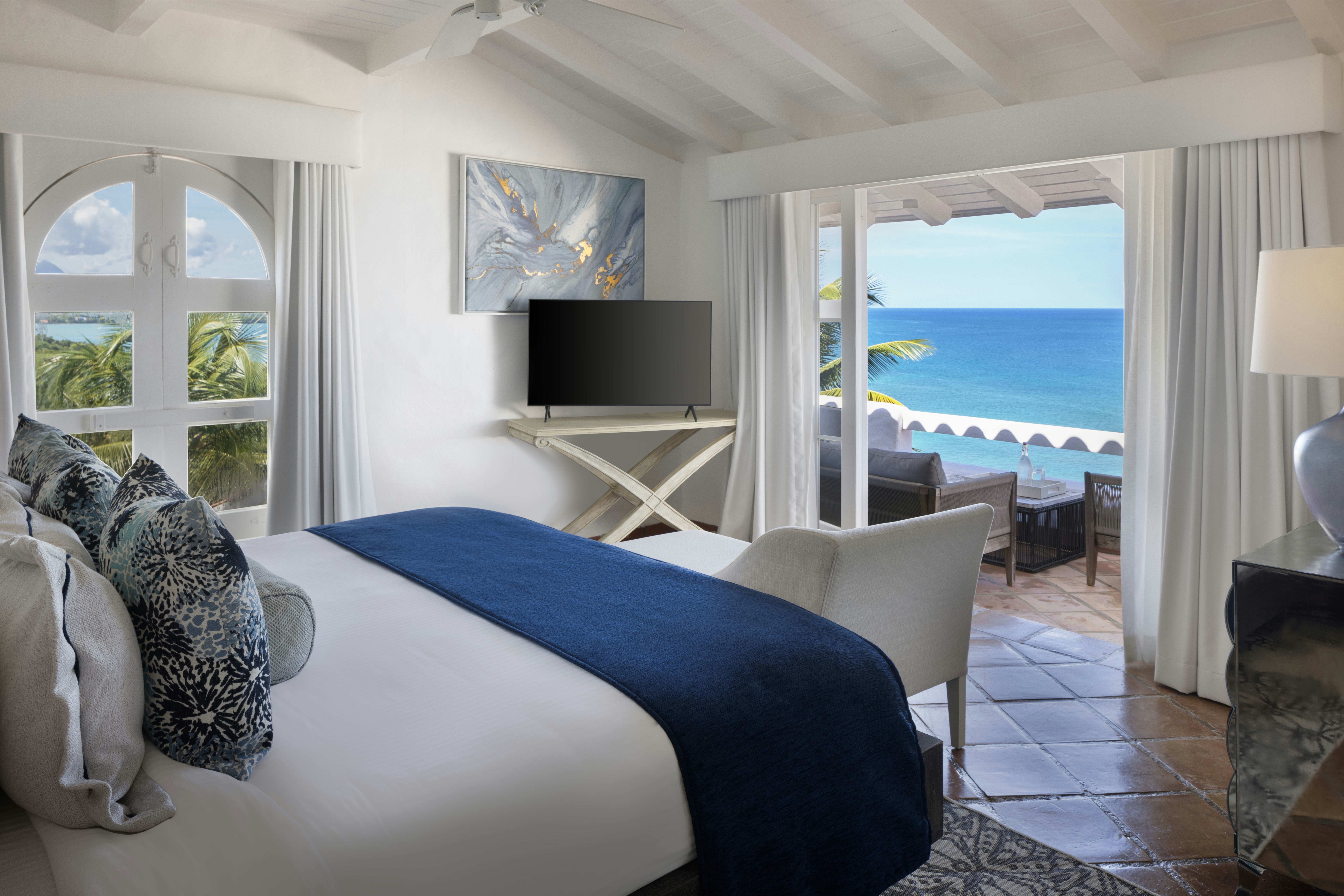 2 Bedrooms, Hilltop, Pool, Villa