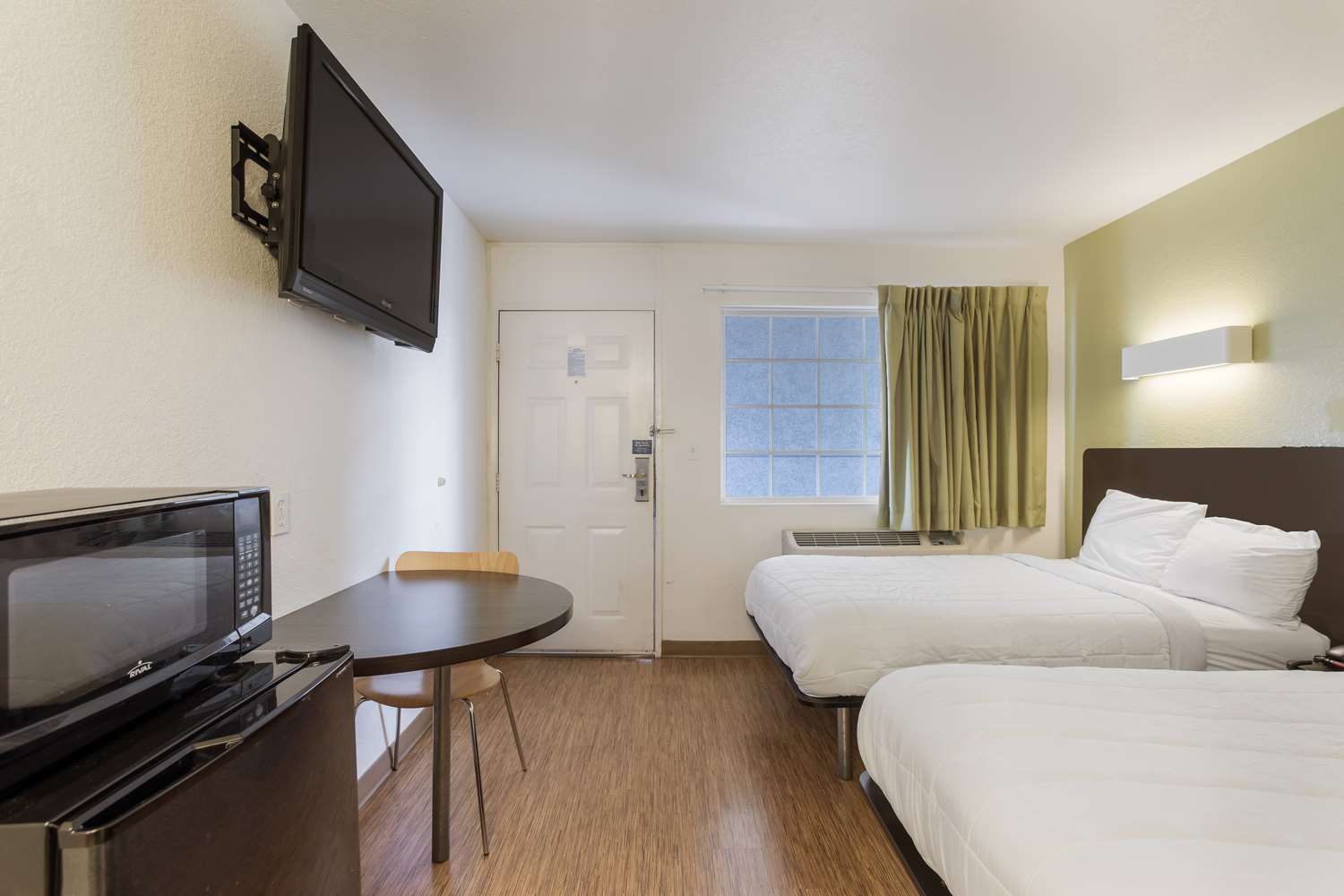 Americas Best Value Inn Bowling Green 11/28