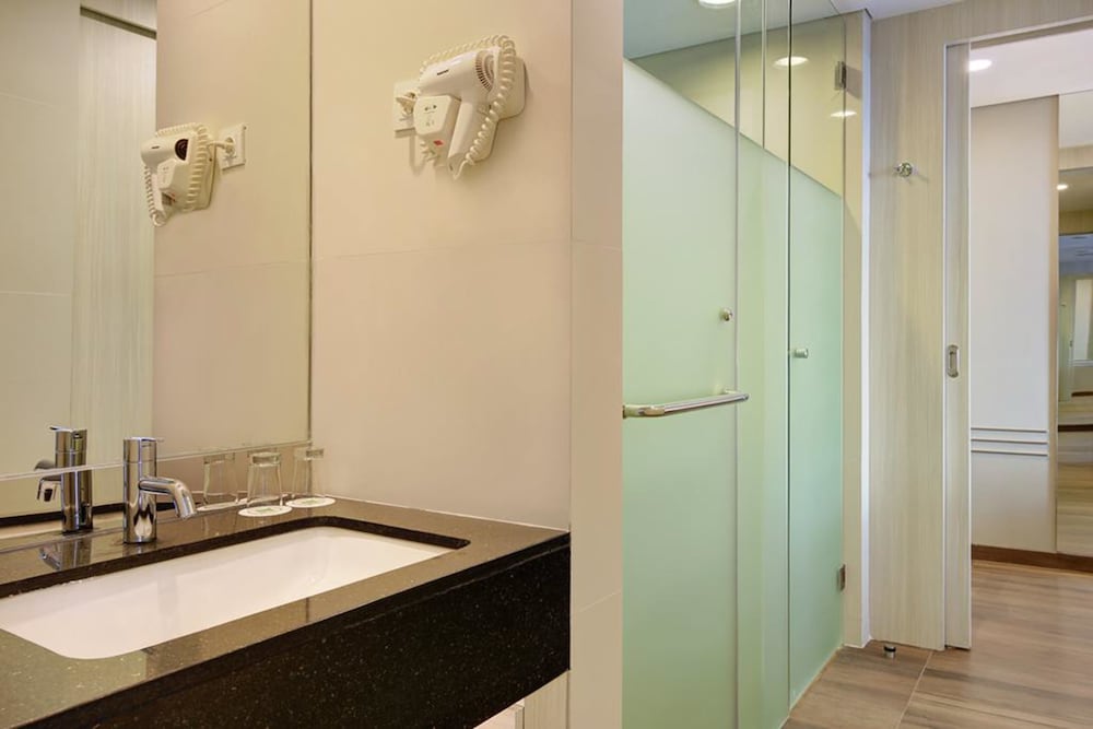 Ibis Styles Makassar Sam Ratulangi 14/41