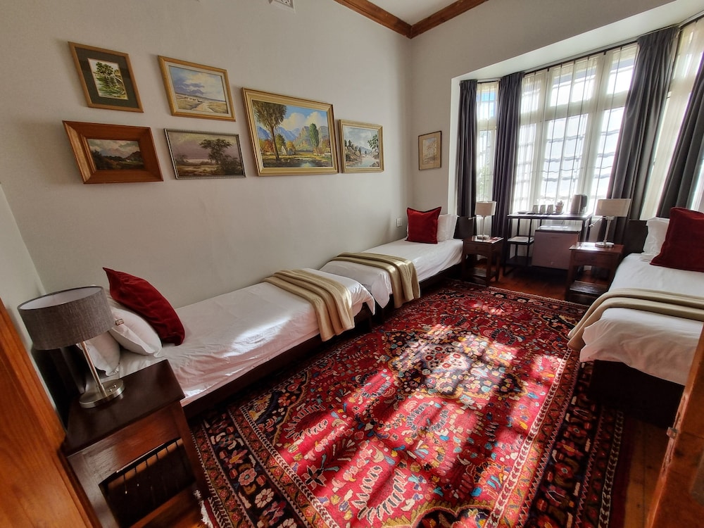 Standard, Triple, 3 Beds, Ashanti Guest House Gardens Hostel 2/10