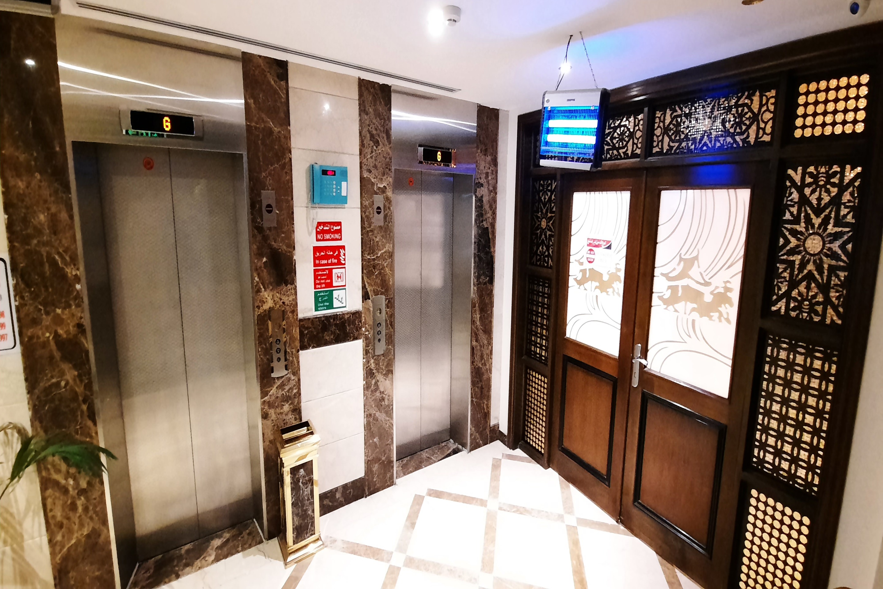 The Blue Rose Hotel 10/56