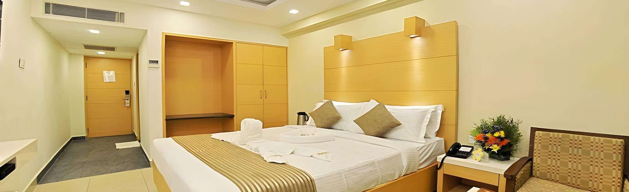 Deluxe, Executive, King Bed