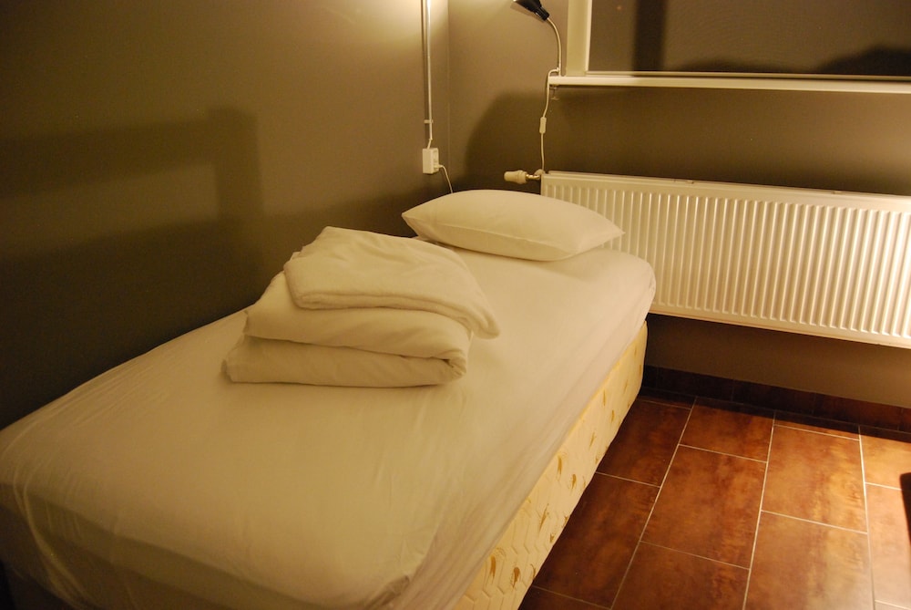 Tehusi Hostel 20/50