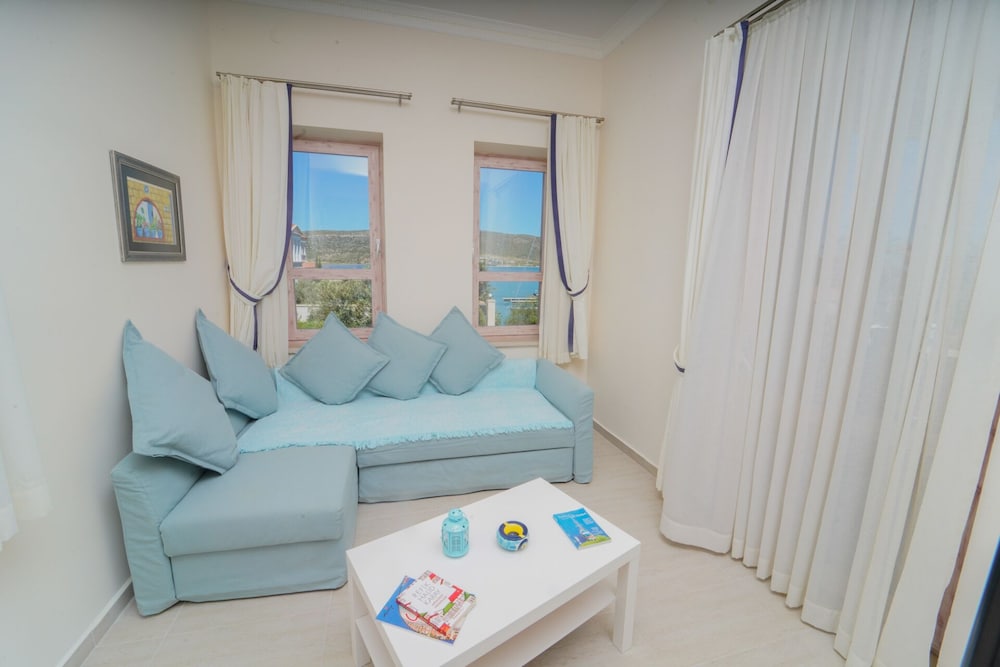 Alacati Marina Palace 28/50