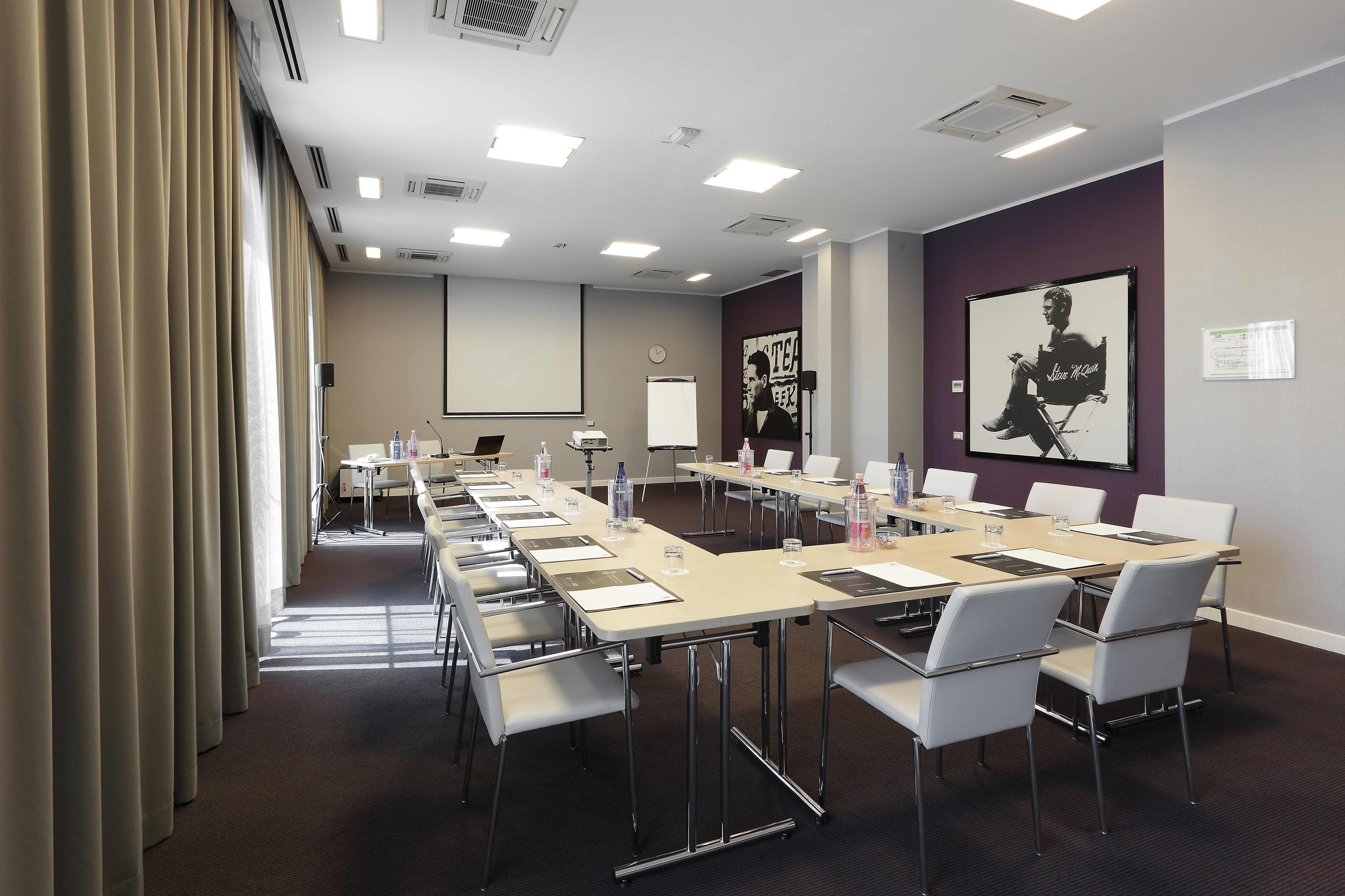 Holiday Inn Milan Nord Zara 58/66