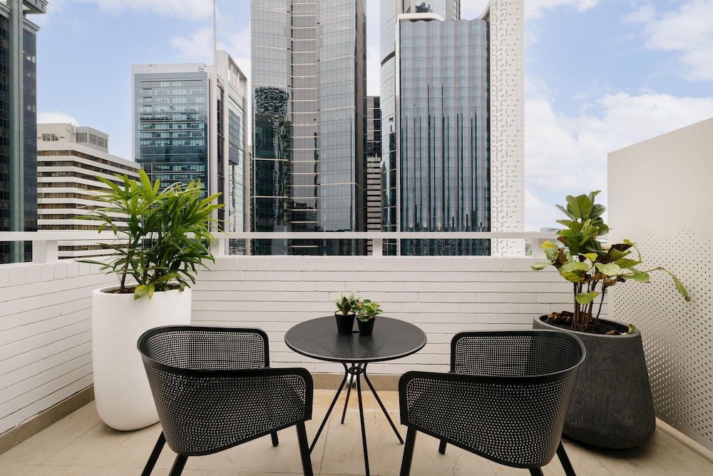 Hotel Indigo Brisbane City Centre, an IHG Hotel 64/80