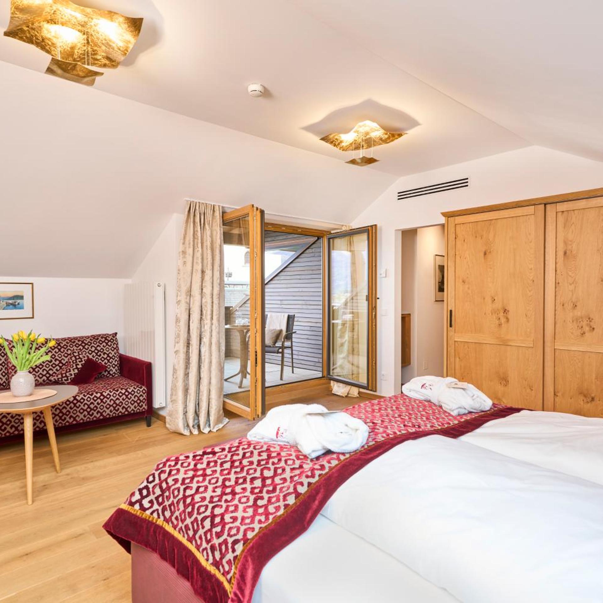 Suite, Balcony