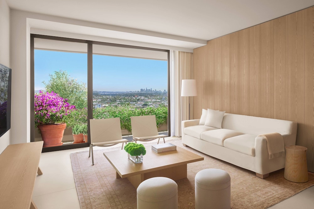 Edition West Hollywood 30/45