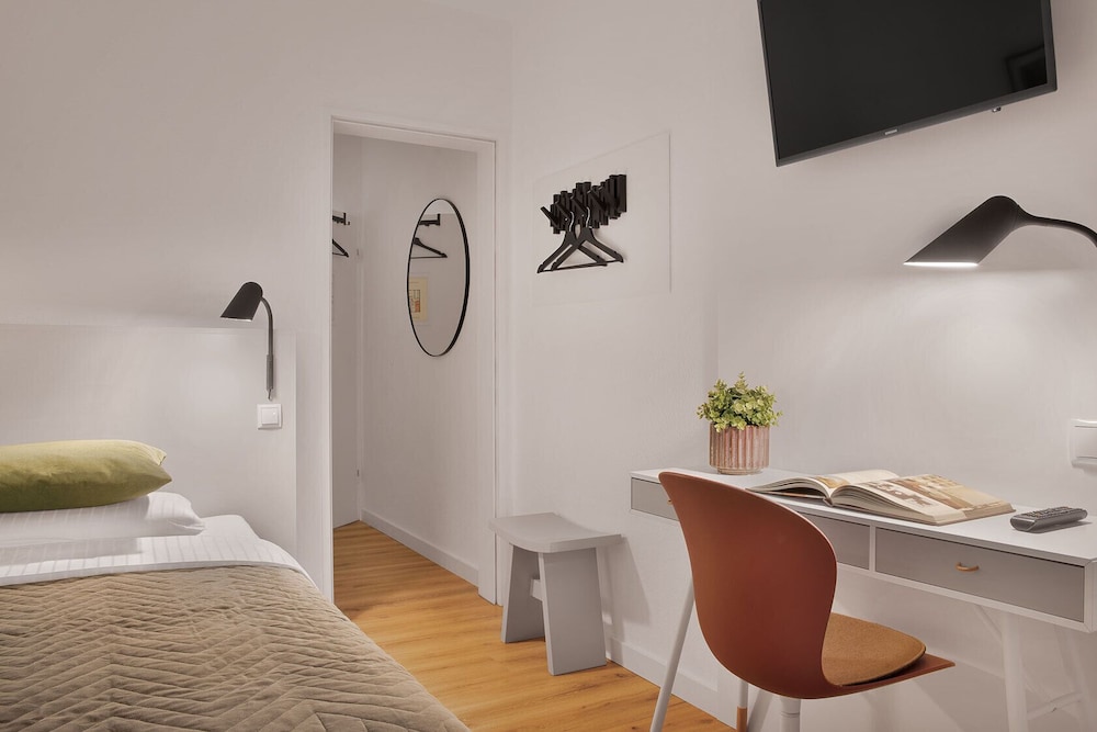 Beethoven Hotel Dreesen - furnished by BoConcept 16/29