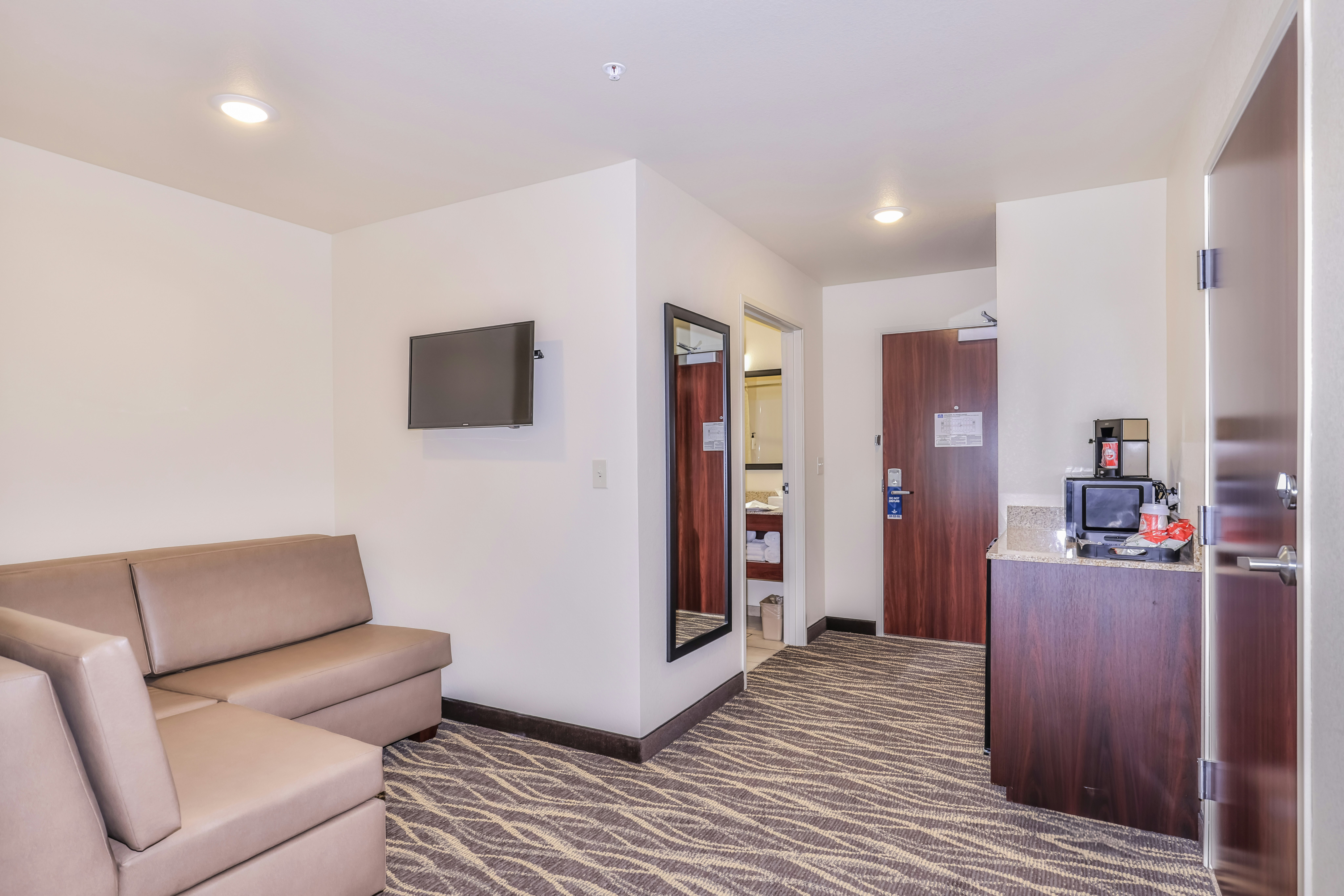 Cobblestone Hotel & Suites - Rhinelander 30/50