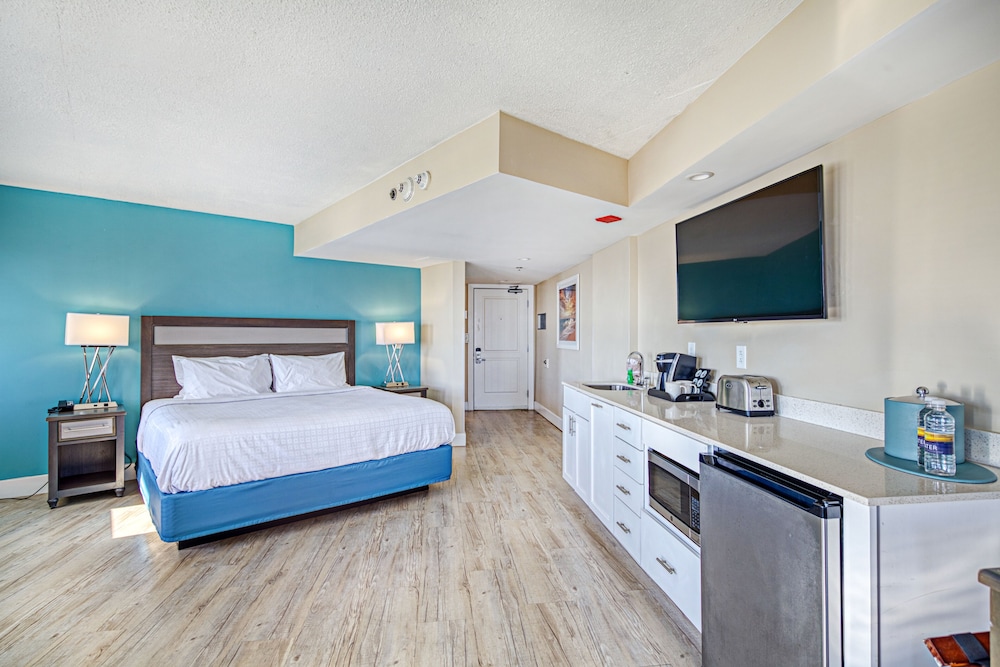 Commander Hotel 15/50
