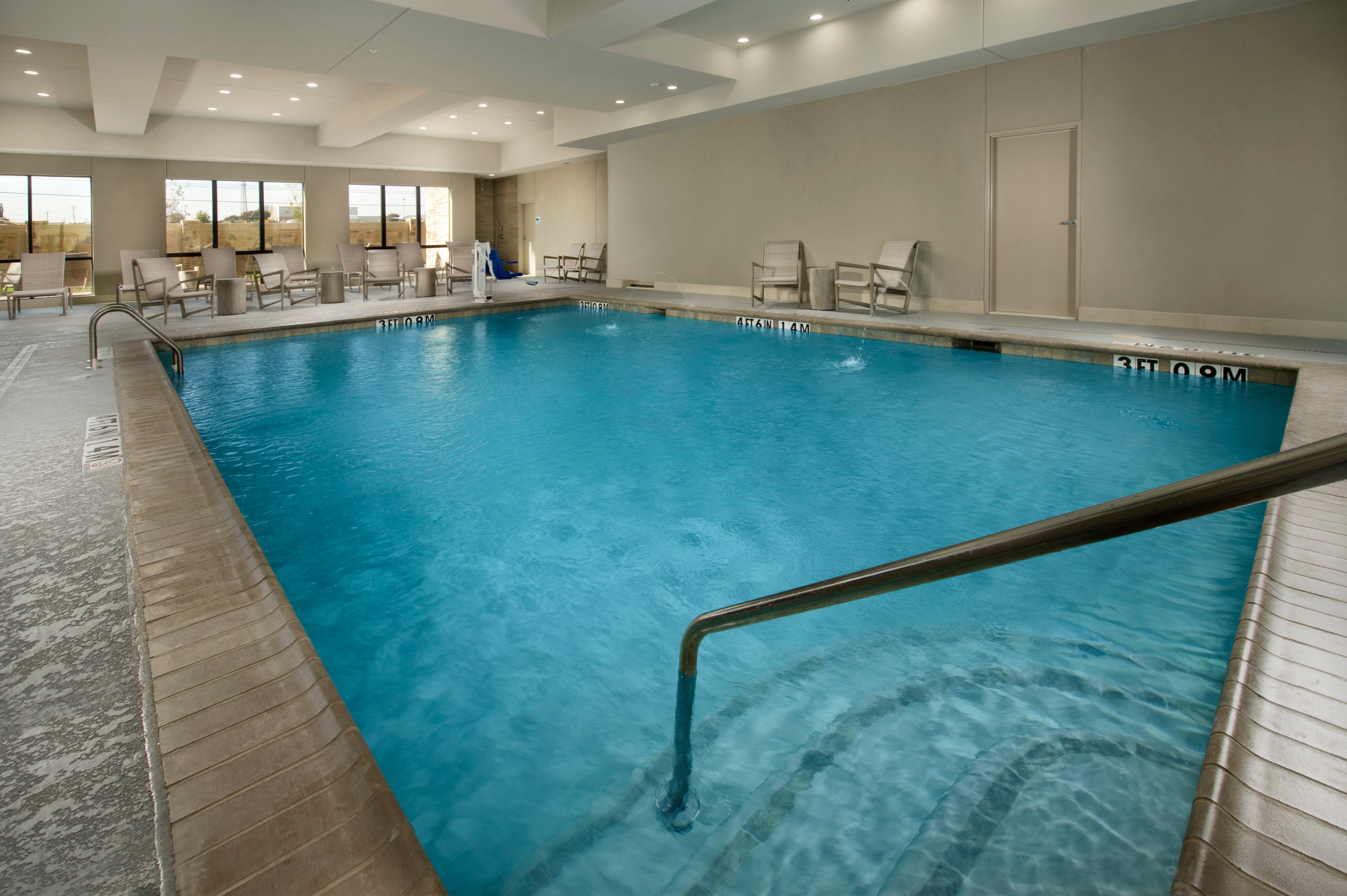 Holiday Inn Express And Suites Waco South 34/56