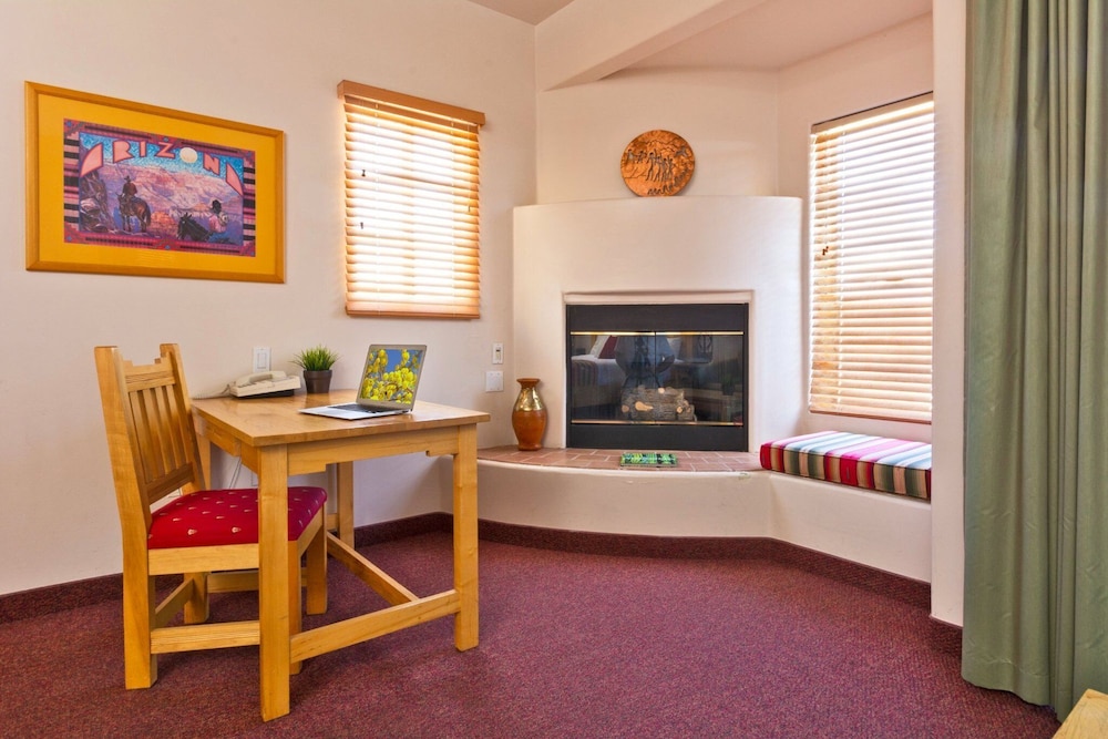 Inn at Eagle Mountain 29/32