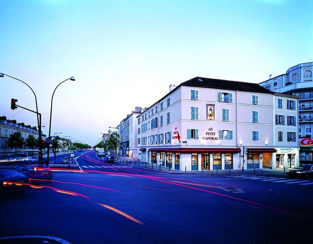 Hotel Au Petit Caporal 1/50