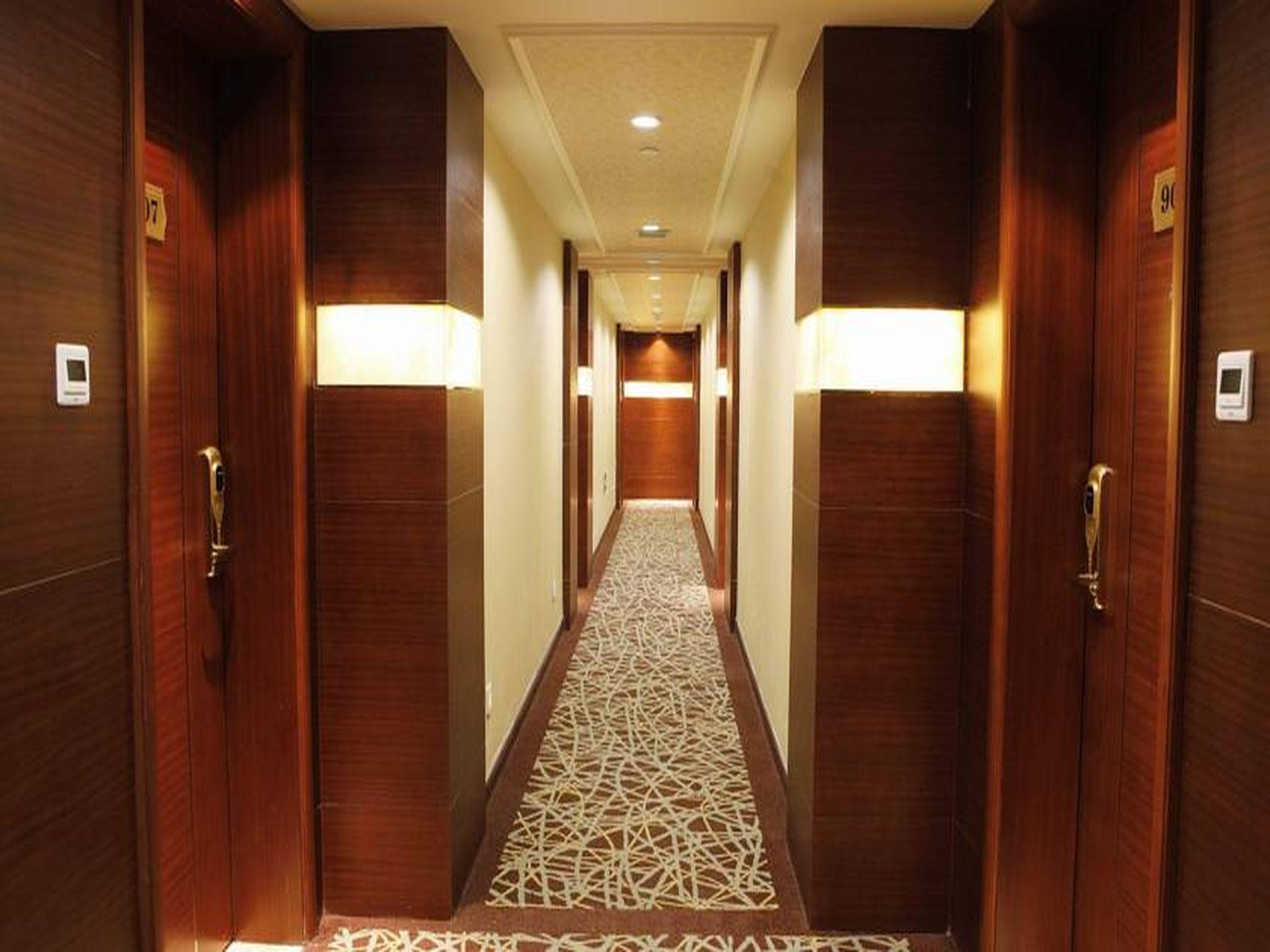Sovereign International Hotel 16/26