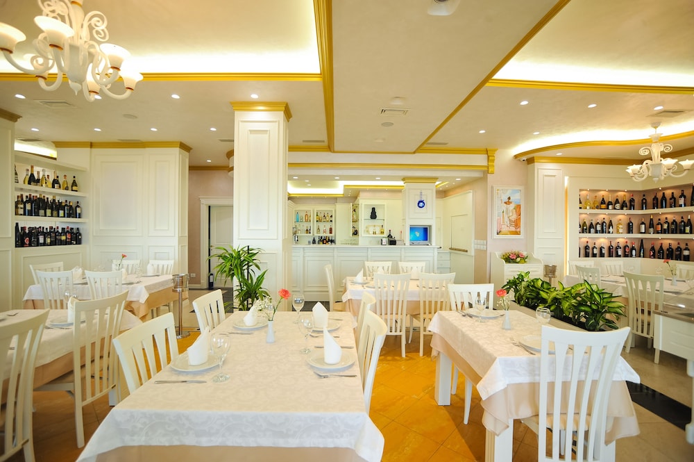 Iliria Internacional Hotel 36/50