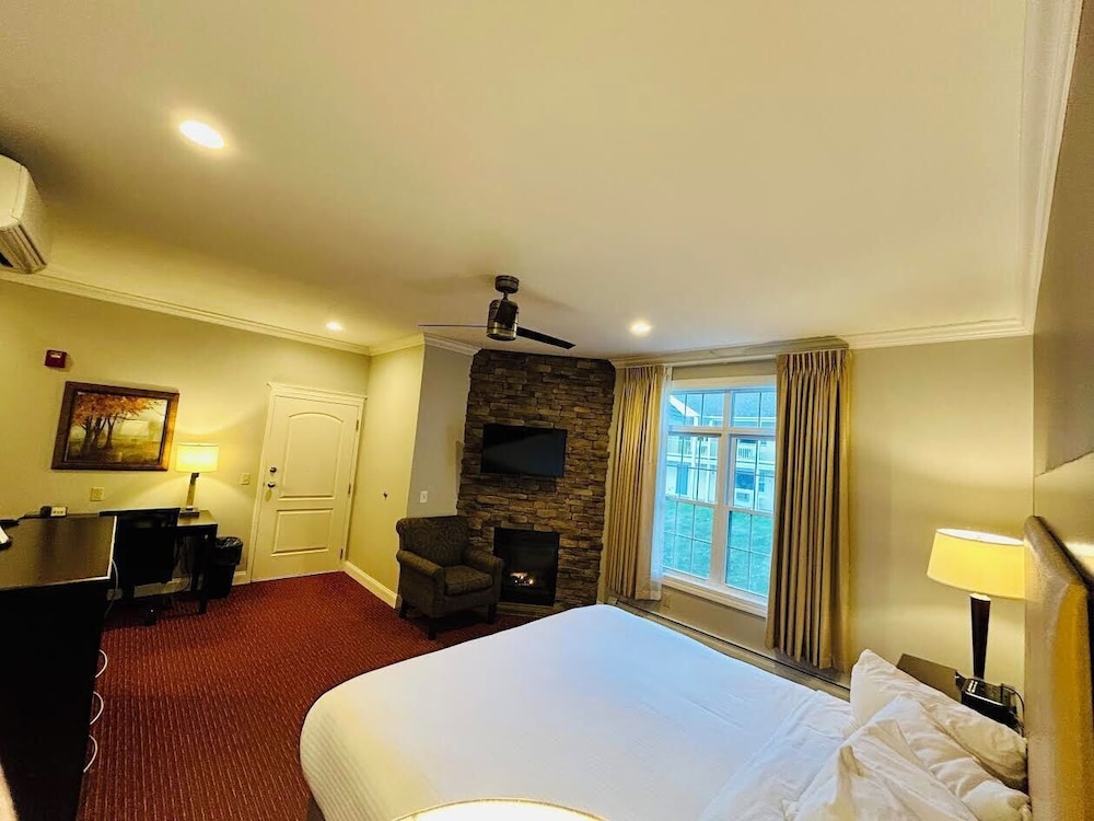 Golden Gables Inn Dazzler Select by Wyndham 20/60