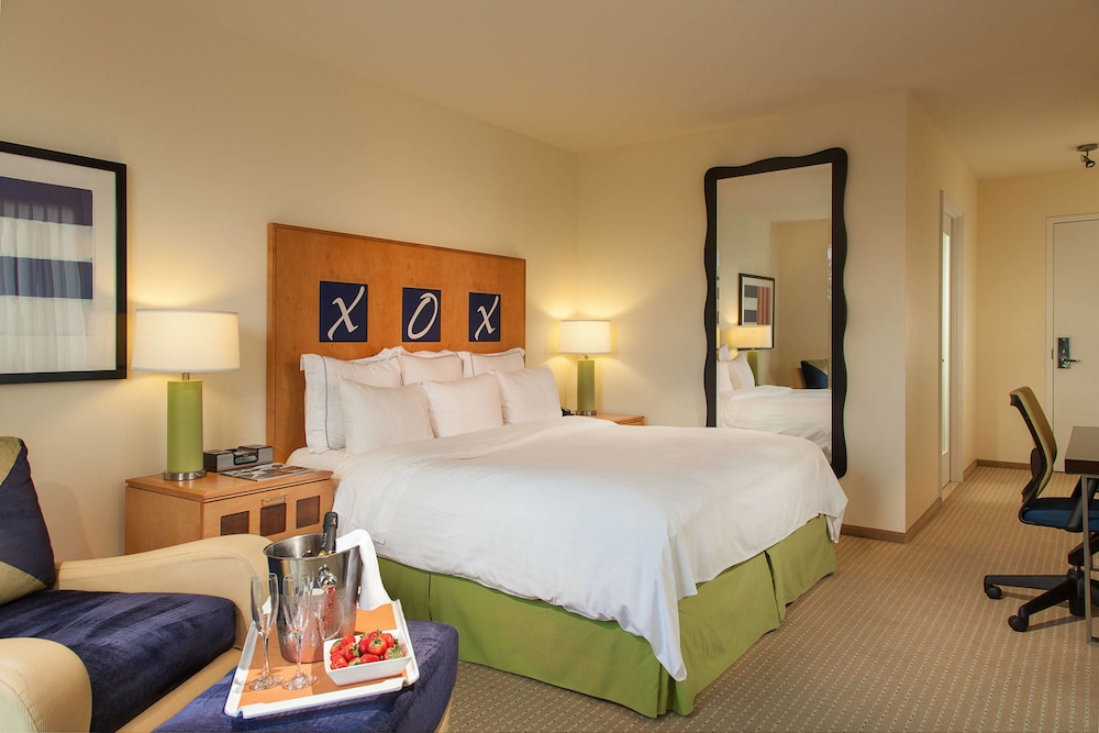 Renaissance Walnut Creek Hotel 9/25
