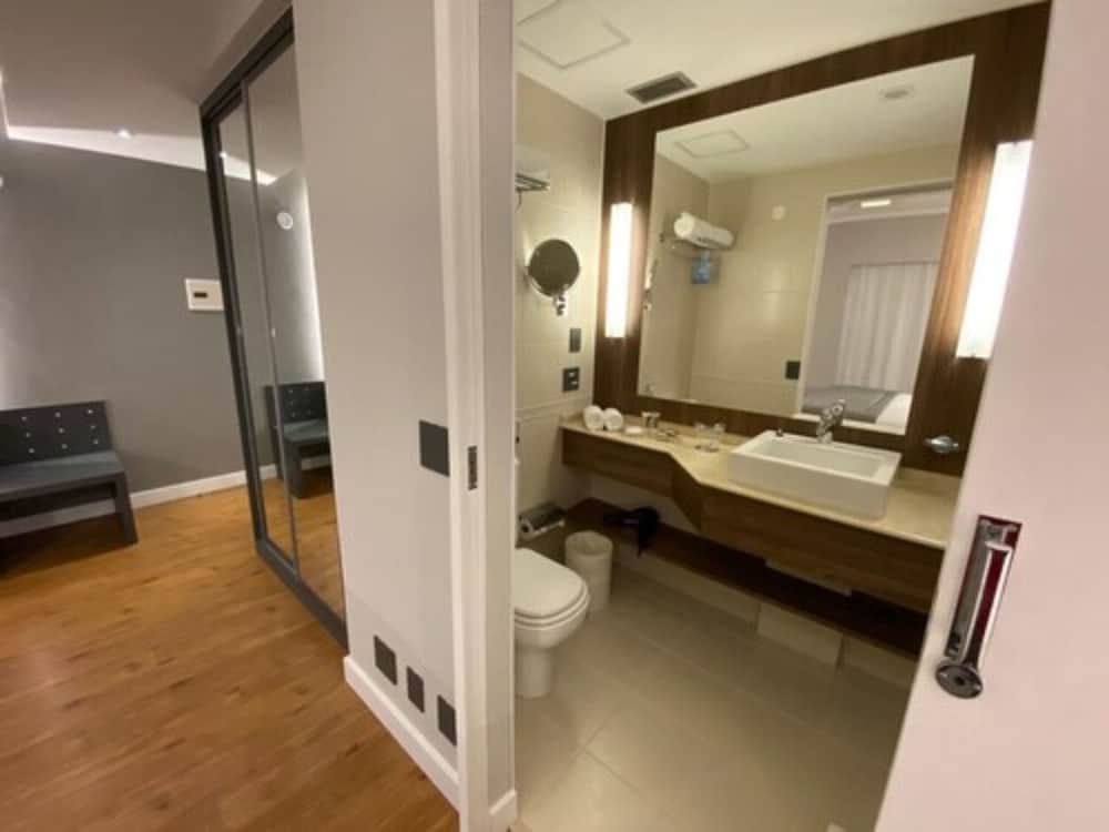 غرفة بزنس بسرير كوين، Clarion Hotel Faria Lima 7/7