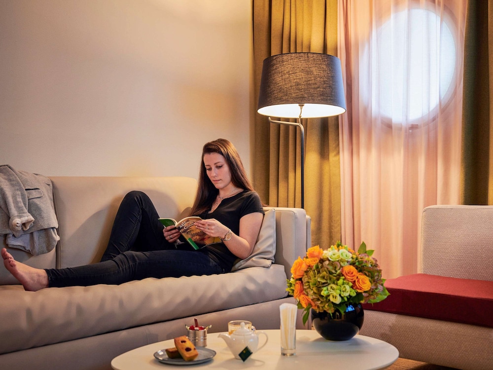 Mercure Paris La Defense 40/66