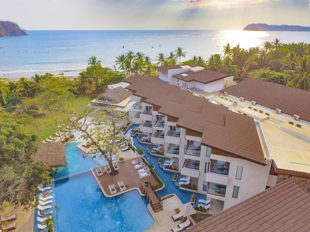 Azura Beach Resort - Adults Only 7/67