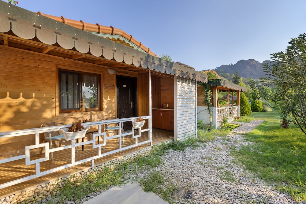Cirali Flora Pension 22/50