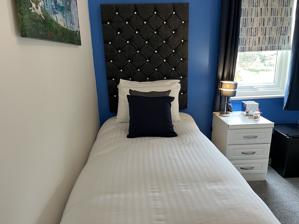 The Millbrook B & B 15/50