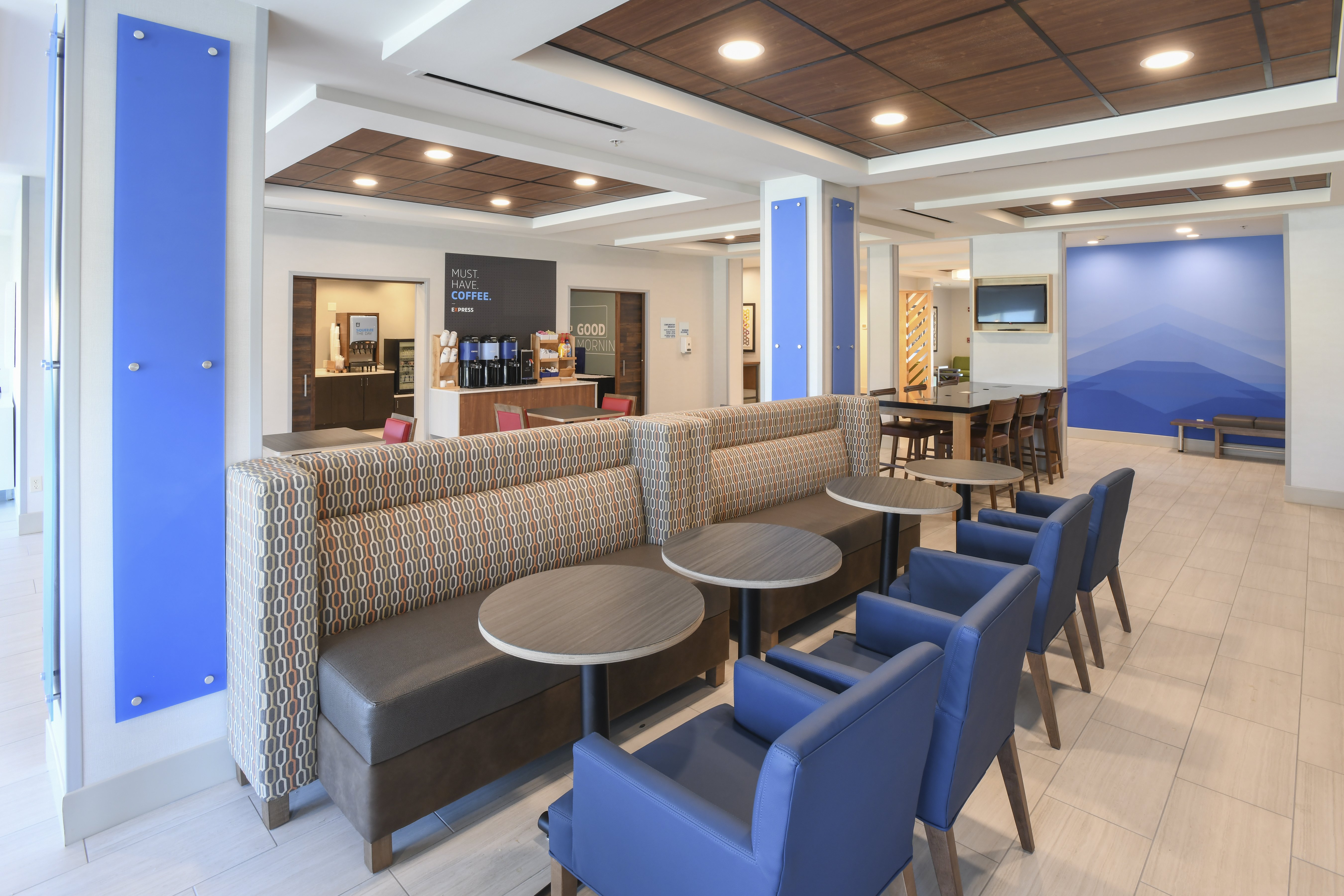 Holiday Inn Express Hotel Suites Richwood Cincinnati South 40/50