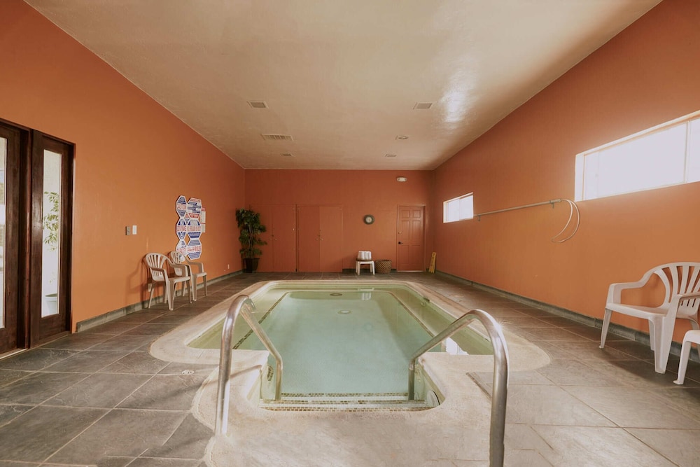Lido Palms Resort & Spa 4/16