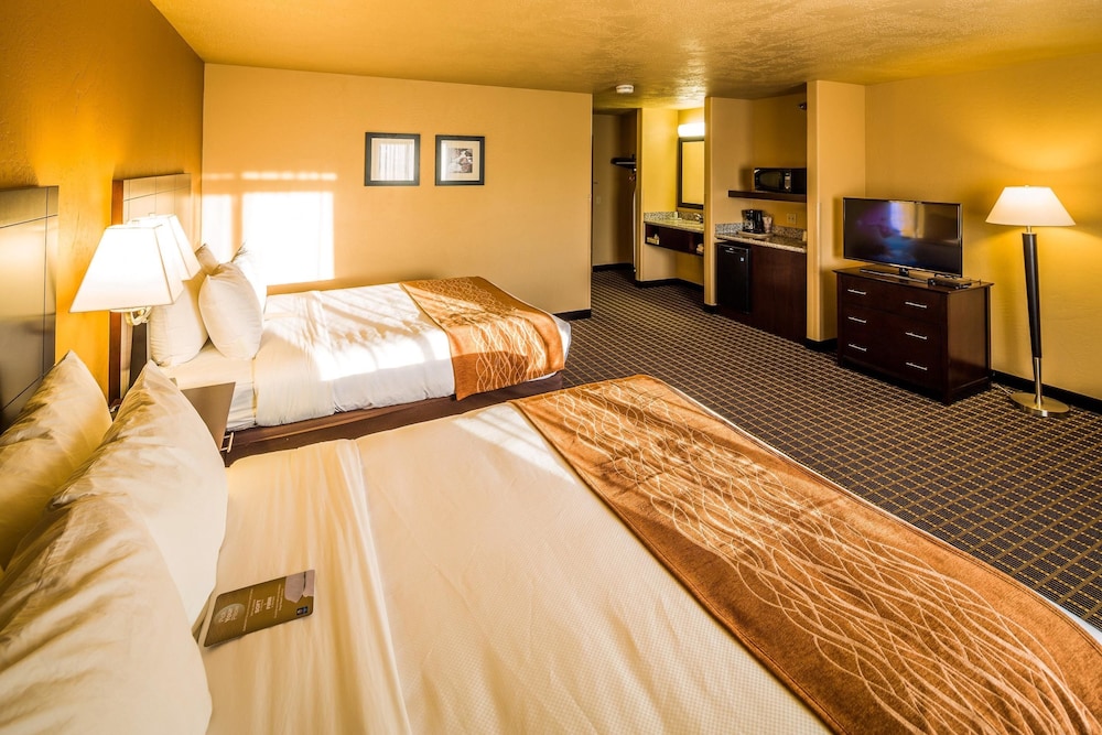 Comfort Inn and Suites Gunnison-Crested Butte 9/26