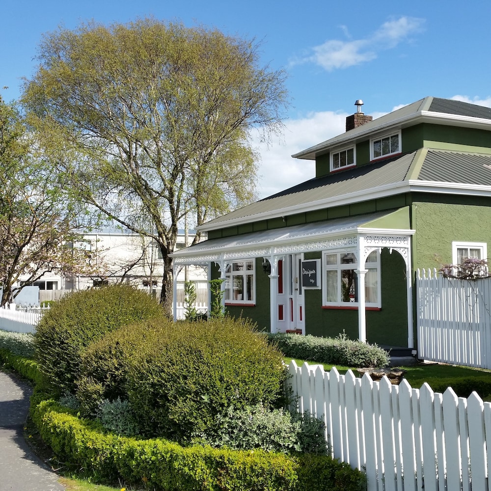 Designer Cottage 60/65