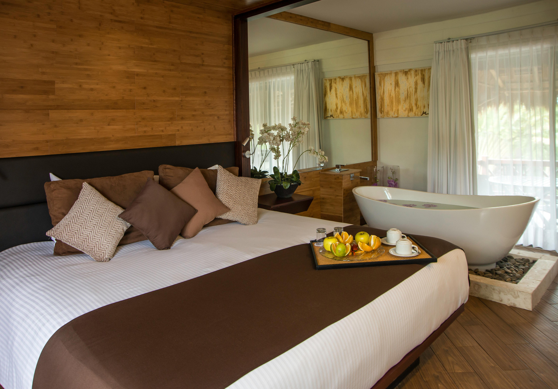 Master, Suite, Garden View