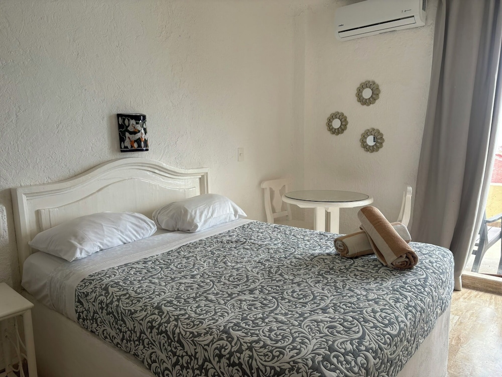 Cancun Plaza Condo 13/49