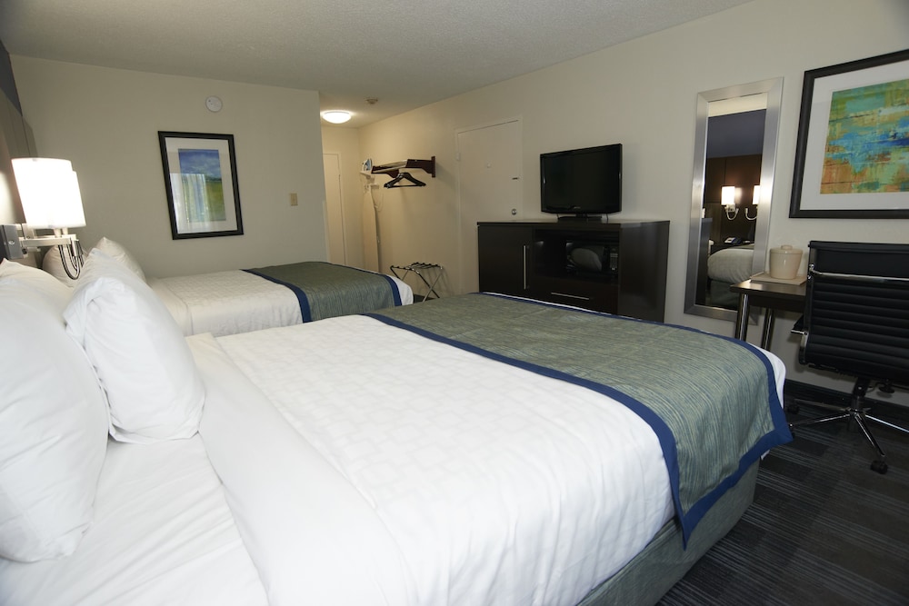 Falmouth Inn 14/65