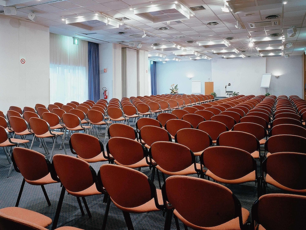 Novotel Firenze Nord Aeroporto 56/66