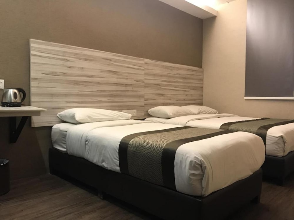Hotel Austin Paradise Skudai 6/17