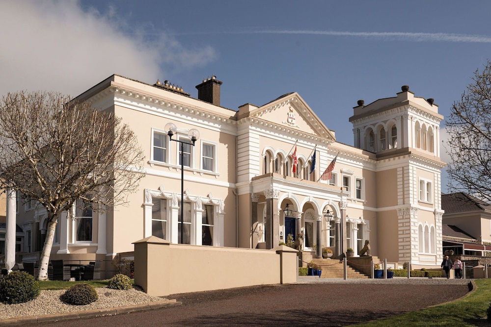 MANOR HOUSE COUNTRY HOTEL 1/56