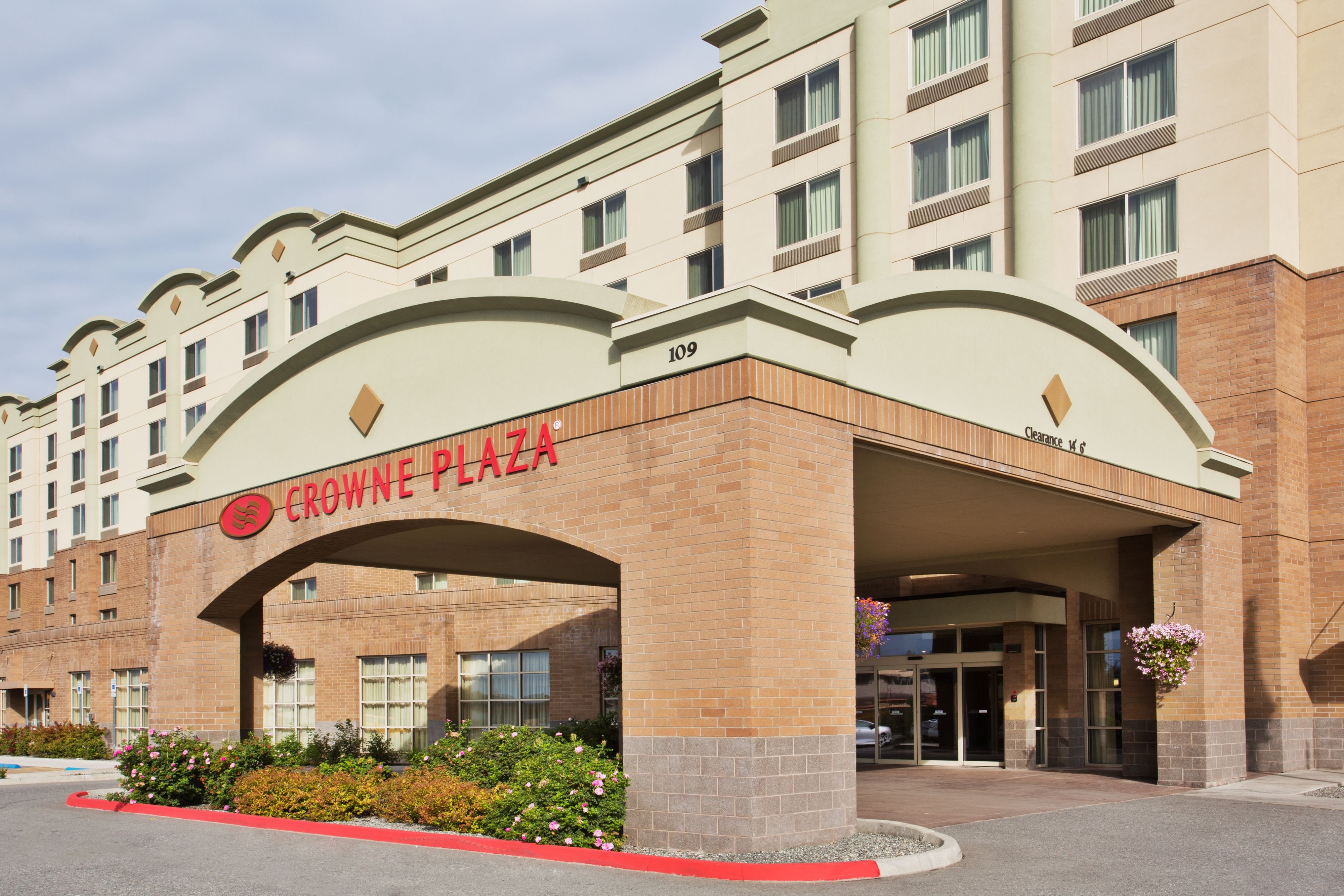 Crowne Plaza Anchorage-Midtown 70/78