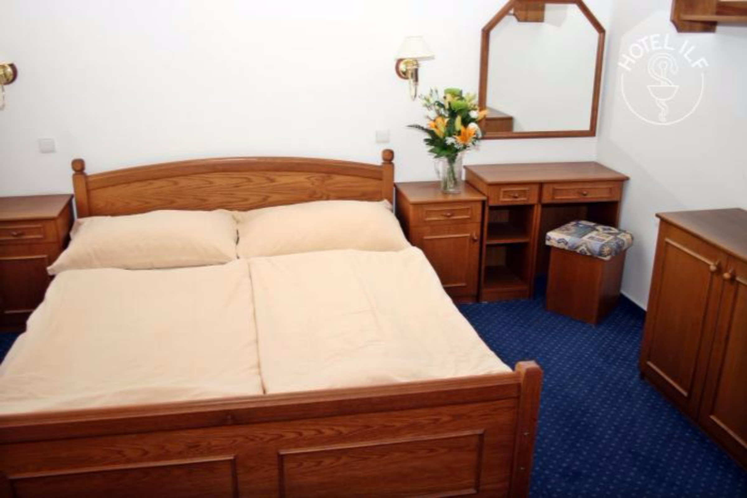 Ilf Hotel 8/26