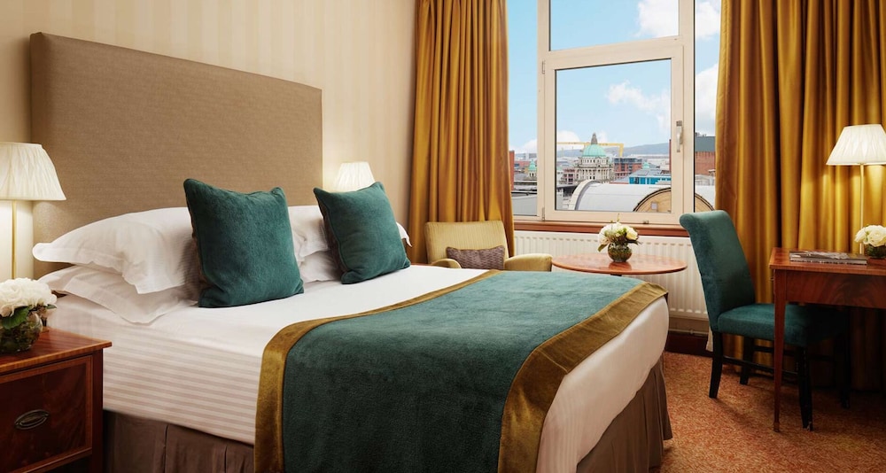 Europa Hotel 12/47