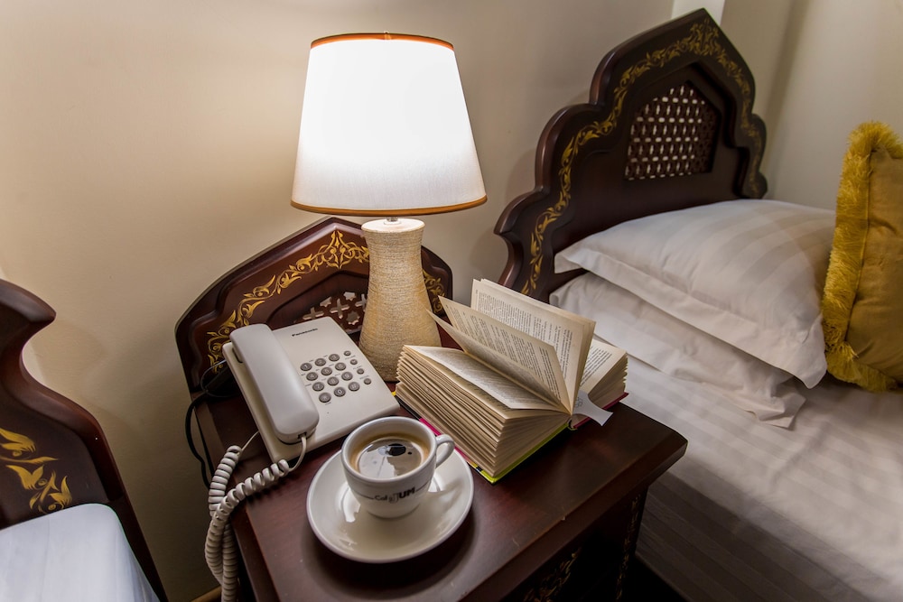 Kukaldosh Hotel 53/73