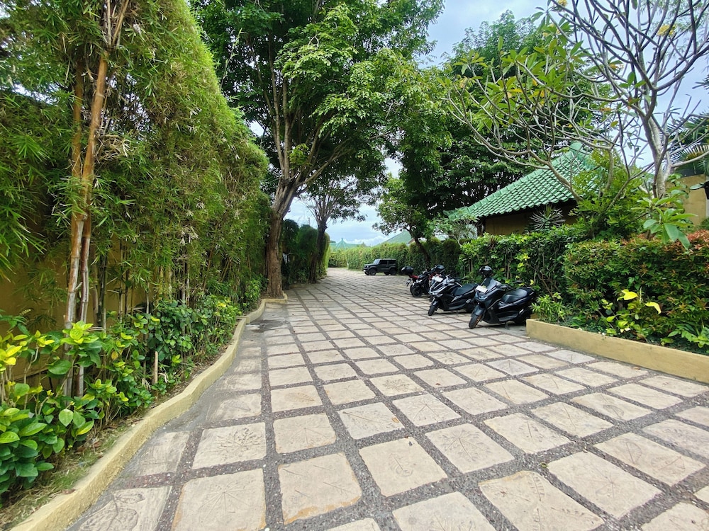 Emerald Villa 40/50