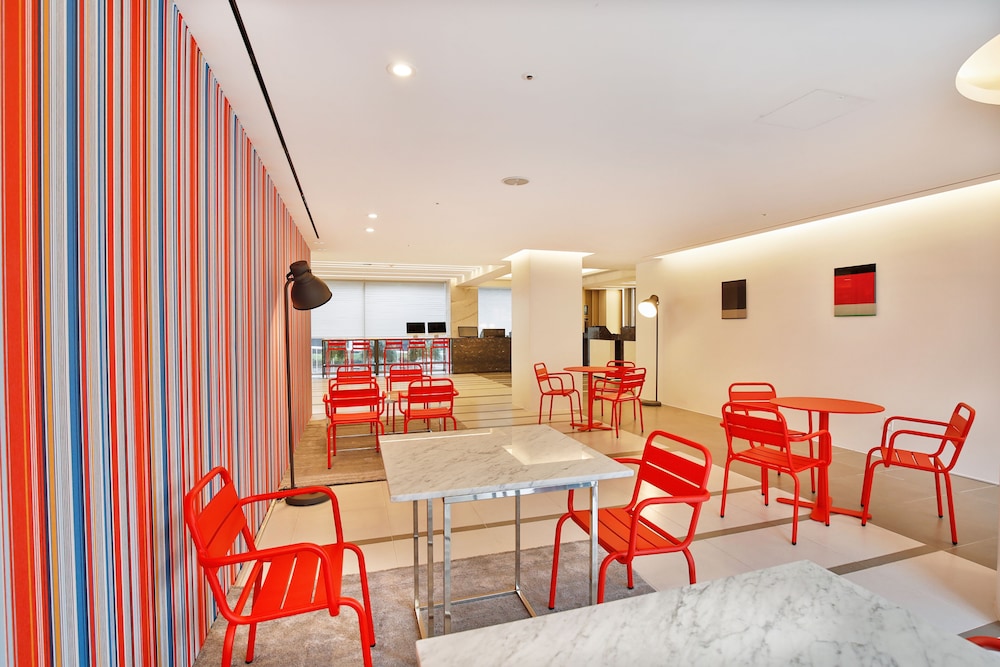 Hotel Midcity Myeongdong 42/48